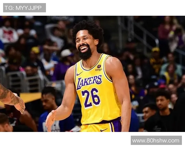 费雷拉与波尔蒂芒激战正酣谁将赢得这场精彩对决的胜利 费雷拉与波尔蒂芒激战正酣谁将赢得这场精彩对决的胜利