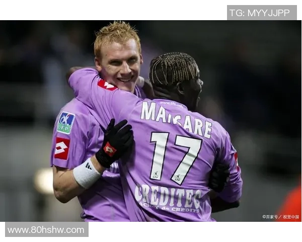 英格兰主帅赞扬球队表现，决赛迎接法国挑战