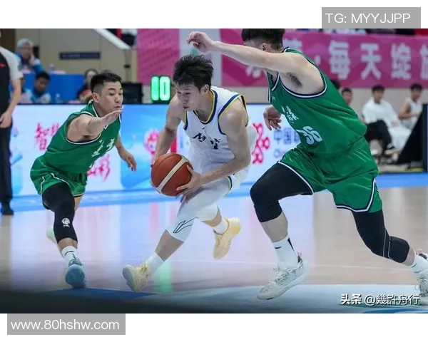 辽宁男篮球员表现出众，实力碾压对手取得大胜